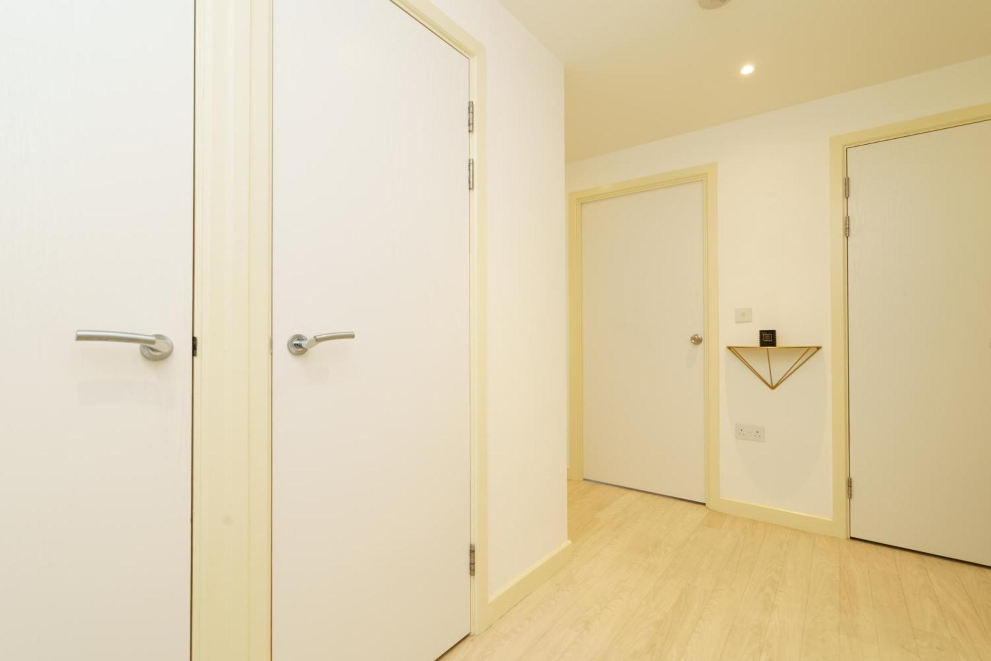 Stylish Surrey Quays Apartment - 10 Mins From Station London Exterior photo